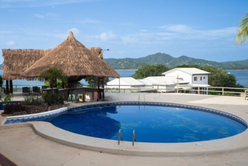 BEACHFRONT CONDO FOR SALE FLAMINGO BEACH (7)