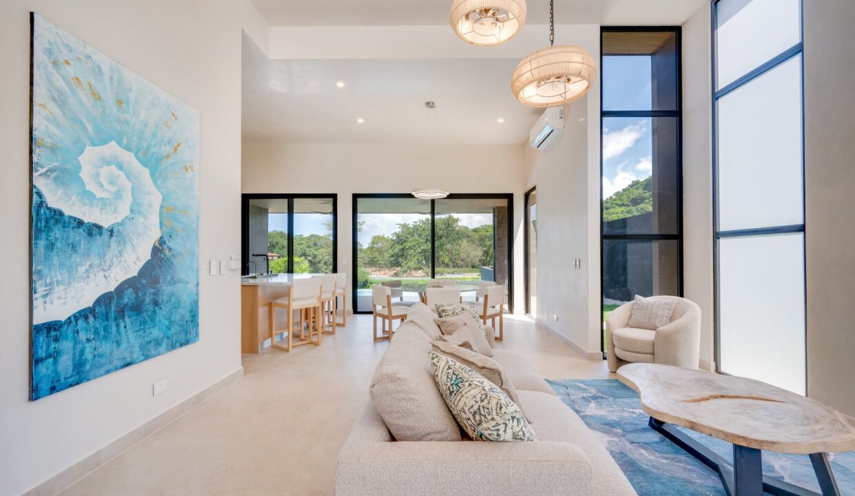 Luxury Home For sale flamingo beach (20)