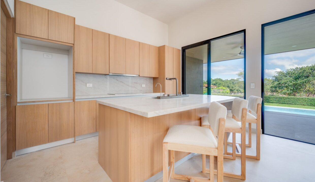 Luxury Home For sale flamingo beach (23)