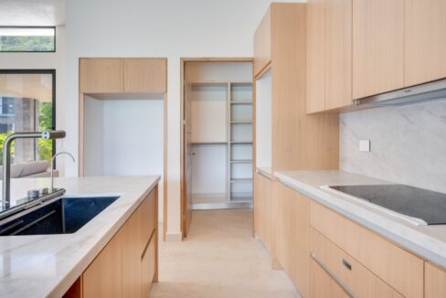 Luxury Home For sale flamingo beach (25)