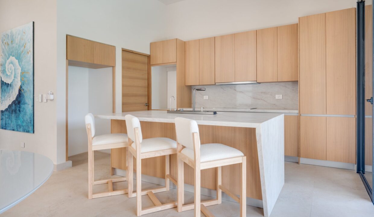 Luxury Home For sale flamingo beach (27)