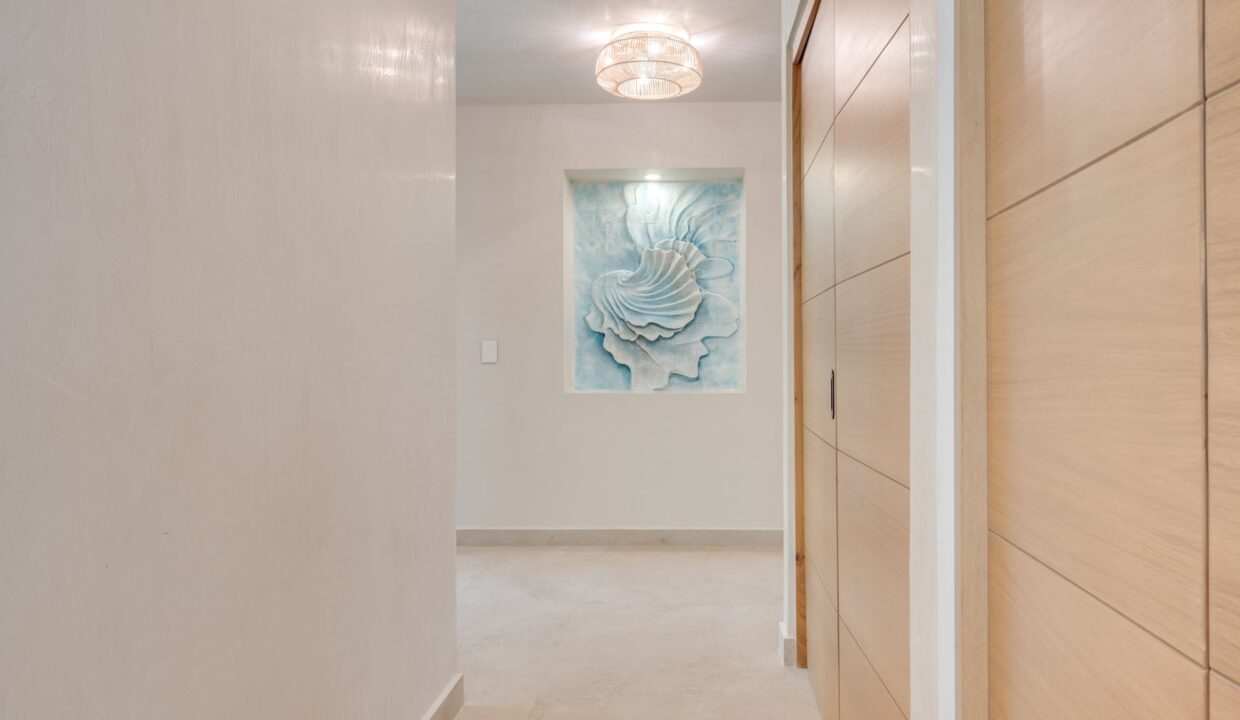 Luxury Home For sale flamingo beach (29)