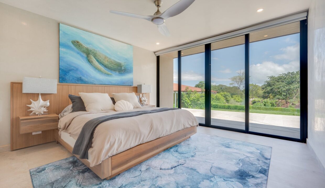 Luxury Home For sale flamingo beach (30)