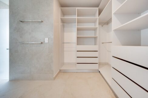 Luxury Home For sale flamingo beach (32)