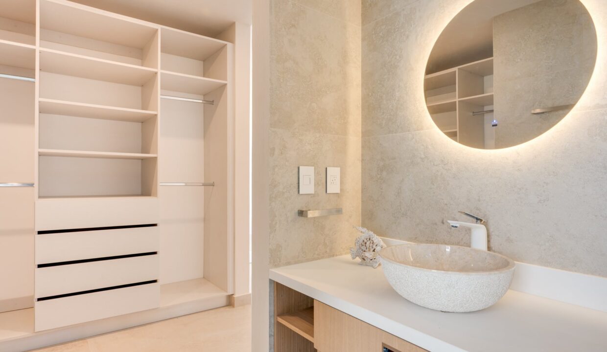 Luxury Home For sale flamingo beach (33)