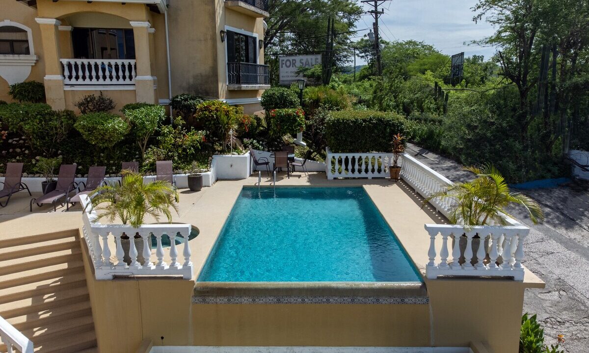 MARINA REAL CONDO (11)