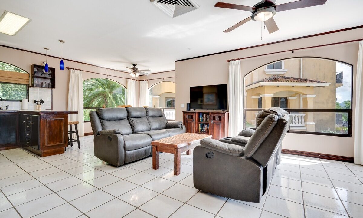 MARINA REAL CONDO (17)