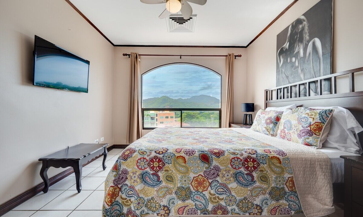 MARINA REAL CONDO (27)