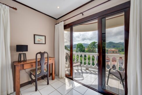 MARINA REAL CONDO (28)