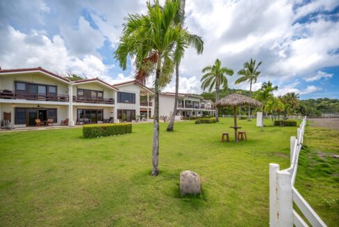 BEACHFRONT CONDO FOR SALE (4)